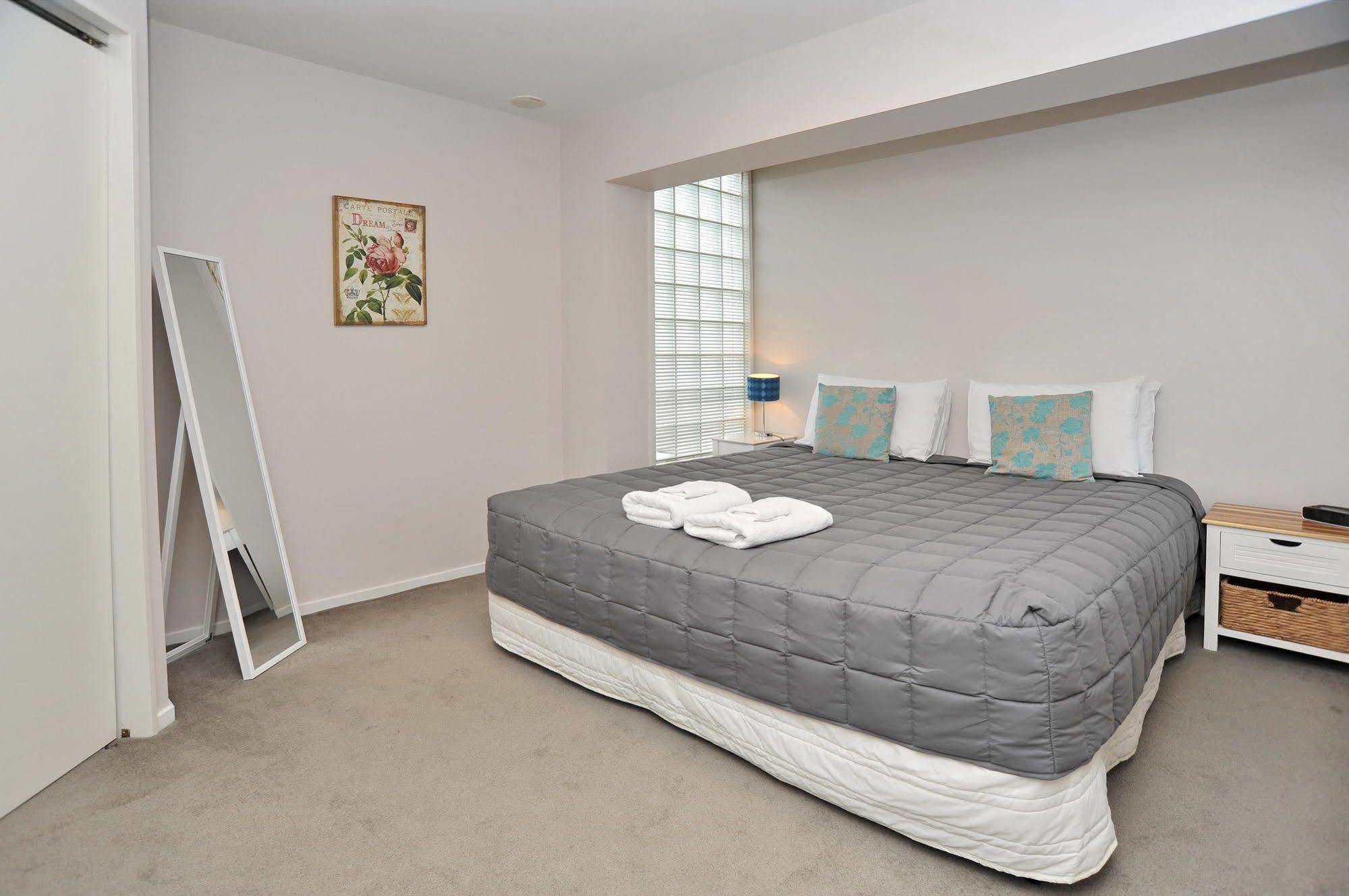 Carlton Villa 2 - Christchurch Holiday Homes 외부 사진