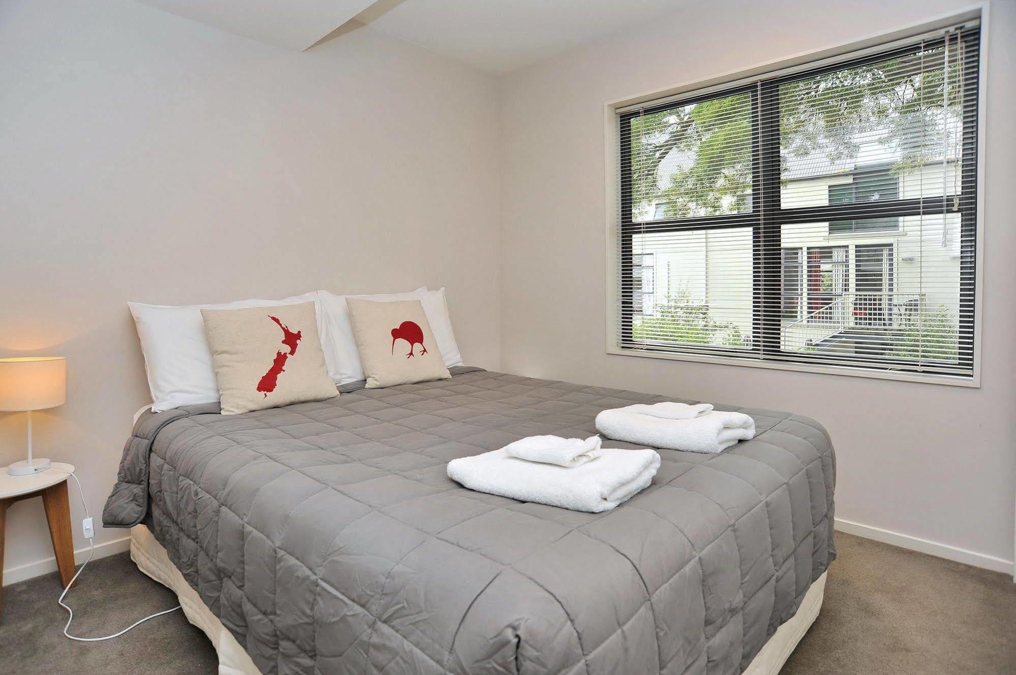 Carlton Villa 2 - Christchurch Holiday Homes 외부 사진